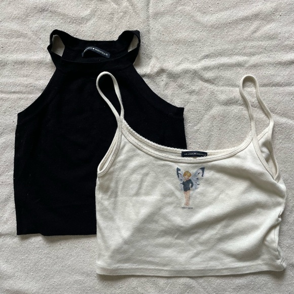 Brandy Melville crop top bundle, one size fits all - Picture 1 of 2